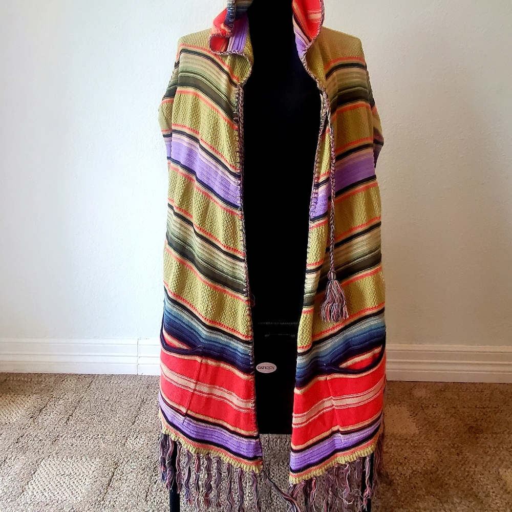 Poncho /Sweater
